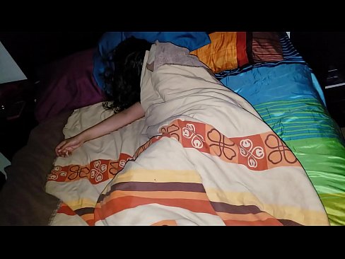 ❤️ Kasupoeg sõimab oma noort kasuema, kui ta magab. ❤️❌ Pornovideo at et.xxxshake.ru ❤